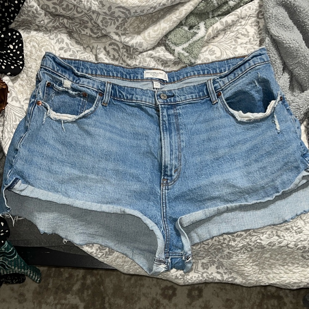 Abercrombie shorts 35